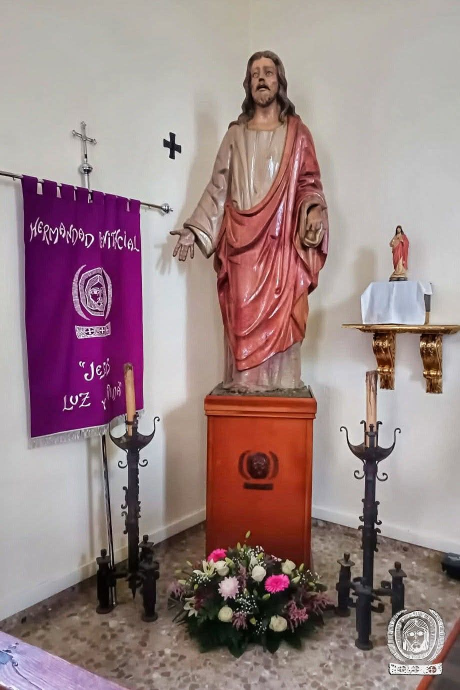 Jesús Luz y Vida en el cementerio