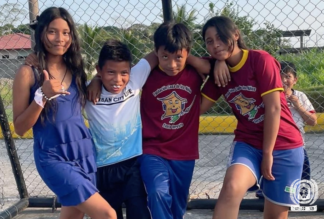 Video de los niños de Cascales (Ecuador)